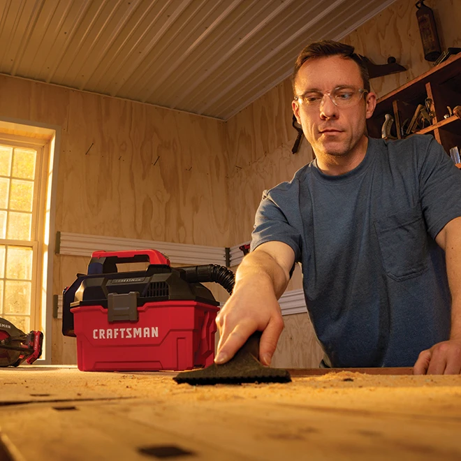 Craftsman 20V MAX Cordless Wet And Dry Vacuum - 7.5 L - Red/Black - Bare Tool (battery Not Included) 4 Craftsman 20V MAX Cordless Wet And Dry Vacuum - 7.5 L - Red/Black - Bare Tool (battery Not Included) - Image 2