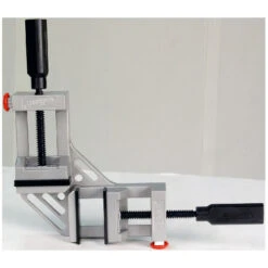 Wolfcraft Angle Corner Clamp - Quick Release - Steel Jaw Pads - Ergonomic Handle